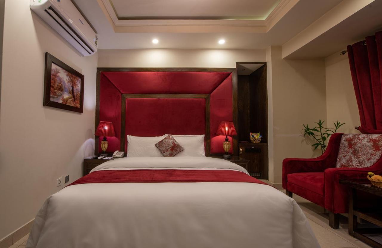 Envoy Continental Hotel 이슬라마바드 외부 사진